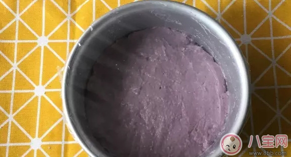 宝宝辅食 口感软糯的紫薯发糕