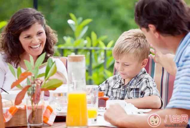 五岁孩子拉臭臭不擦屁屁怎么办 怎么让孩子肯擦屁屁 五岁孩子拉臭臭不擦屁屁怎么办 怎么让孩子肯擦屁屁