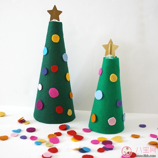 幼儿园圣诞节怎么布置教室 怎样有节日气氛 幼儿园圣诞节怎么布置教室 怎样有节日气氛