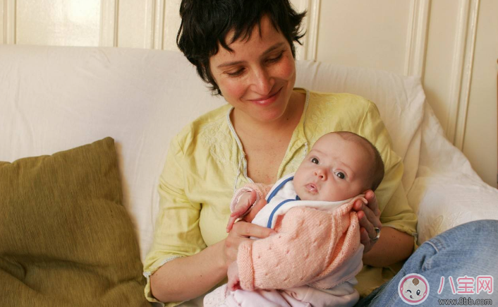 5岁孩子打嗝不停怎么回事 孩子老是打嗝正常吗