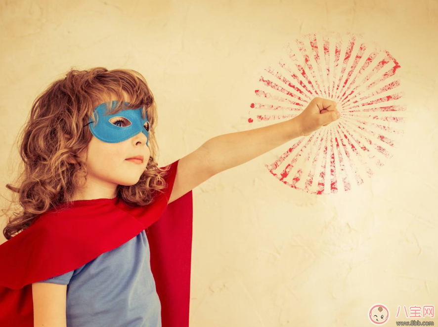 小孩在班里获奖的心情说说 形容孩子获奖的感慨短语 小孩在班里获奖的心情说说 形容孩子获奖的感慨短语