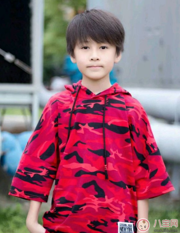 钮裔诺是谁的孩子 钮裔诺个人资料微博年龄家庭介绍