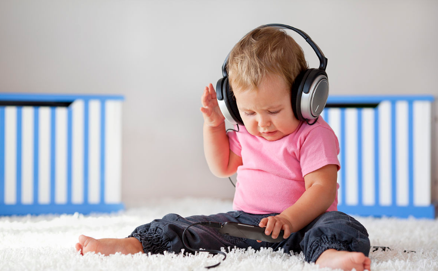 怎么选择适合宝宝的音乐 音乐对宝宝成长发育有什么好处