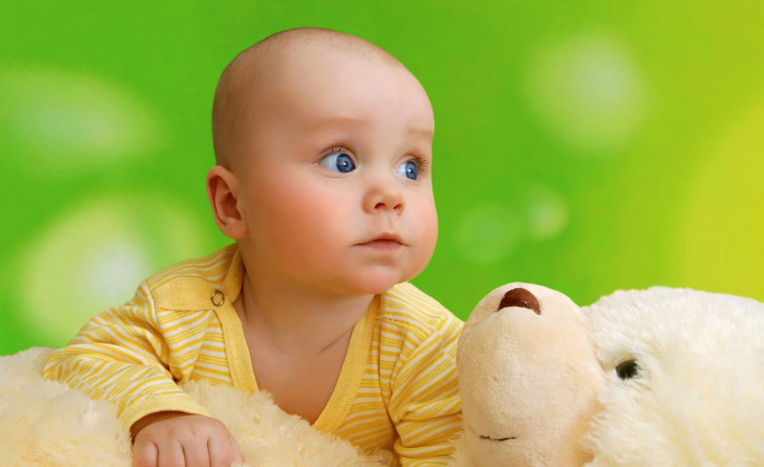 6个月宝宝可以玩的亲子游戏有哪些 六个月的宝宝做什么互动游戏比较好