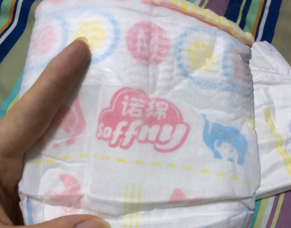 安儿乐雀氏和红色小象纸尿裤对比 红色小象纸尿裤怎么样 安儿乐雀氏和红色小象纸尿裤对比 红色小象纸尿裤怎么样