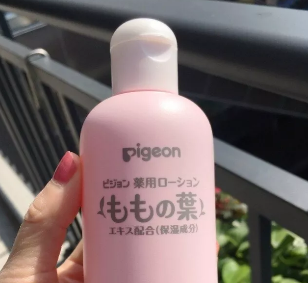 贝亲桃子水成分是什么 贝亲桃子水去痱子有效果吗