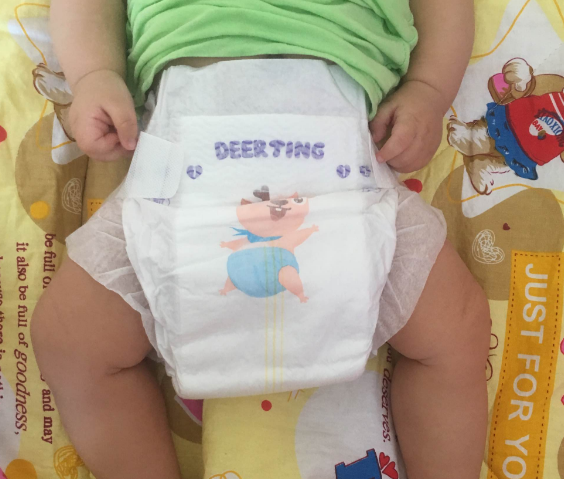 小鹿叮叮和花王纸尿裤哪个好 小鹿叮叮纸尿裤怎么样