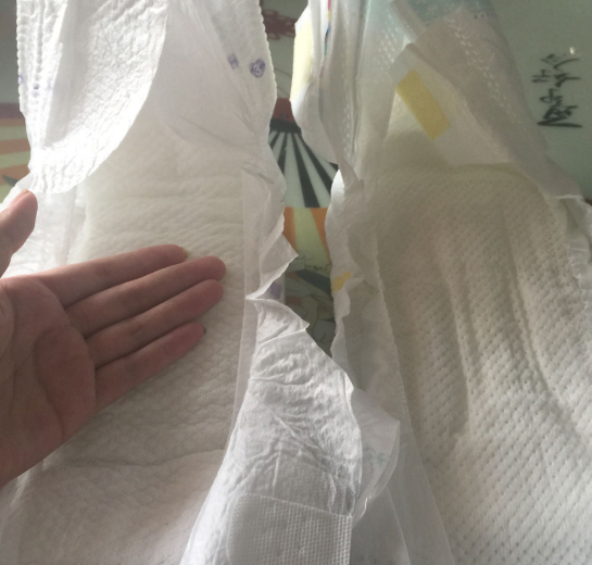 小鹿叮叮和帮宝适纸尿裤哪个好 小鹿叮叮纸尿裤对比测评 小鹿叮叮和帮宝适纸尿裤哪个好 小鹿叮叮纸尿裤对比测评