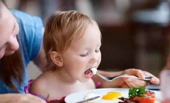 宝宝每天吃一个鸡蛋好吗  宝宝每天吃鸡蛋的好处