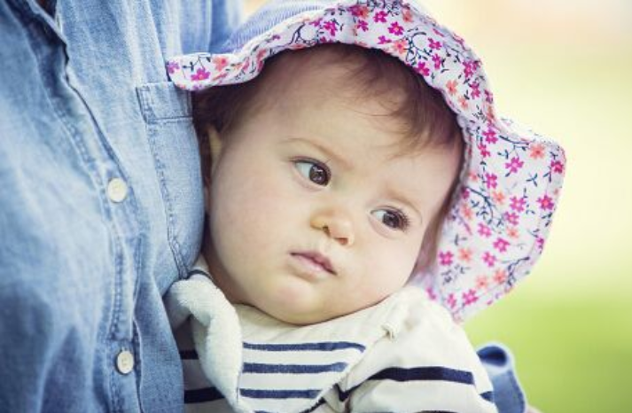 宝宝认生该怎么办 婴儿认生期是什么时候开始的