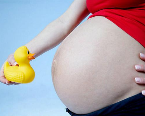 孕期哪些行为会影响胎儿性格 孕期胎动怎么看胎儿性格