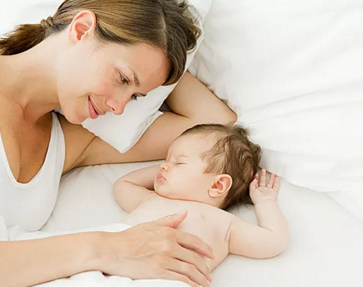 剖腹产和顺产的睡姿有什么不同 产后正确的睡姿是什么
