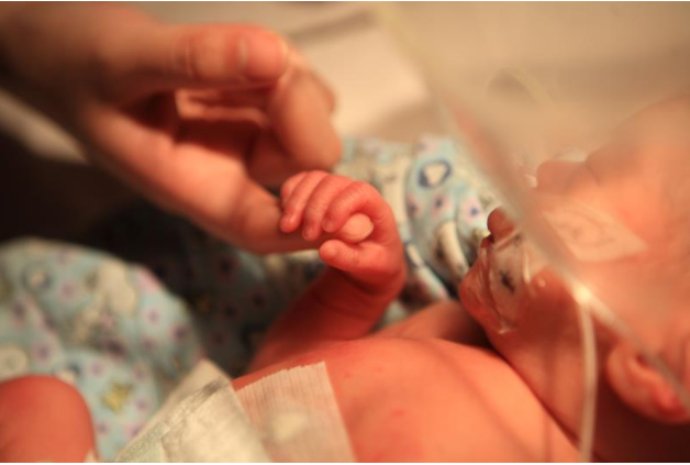 宝宝出生体重会影响大脑发育吗 宝宝出生时体重受哪些因素影响