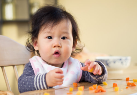 宝宝不愿意吃蔬菜怎么办 宝宝一口蔬菜都不愿意吃怎么回事