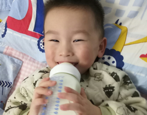 雅培铂优恩美力上火吗 雅培铂优恩美力奶粉2段测评