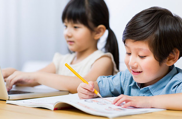 教孩子写作业心态崩了怎么办 怎么教孩子写作业