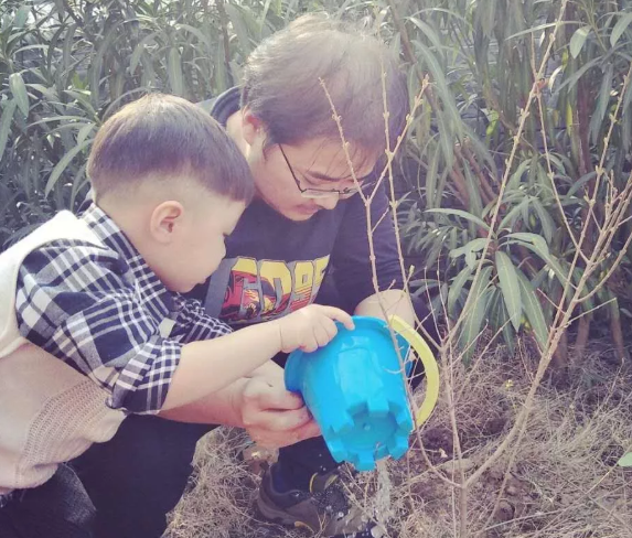 幼儿园小班植树节报道 2019幼儿园植树节活动报道