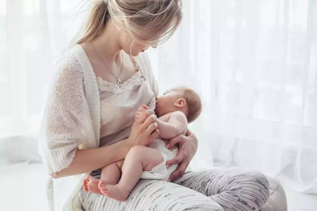 为什么孩子第一口奶一定是母乳 孩子吃奶粉后不吃母乳的乳头混淆怎么纠正
