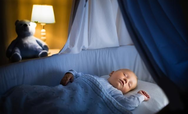 为什么孩子晚上很难哄入睡 如何哄宝宝快速入睡