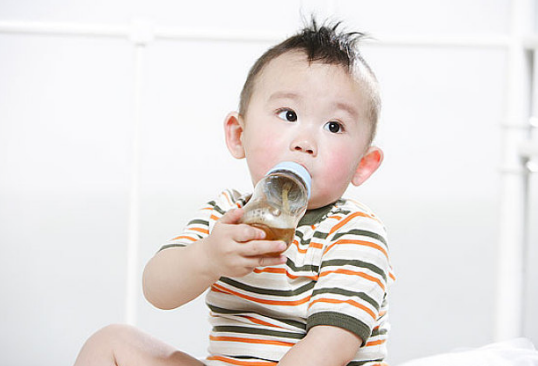 宝宝不爱喝水用辅食来解决 补水又补钙的方法