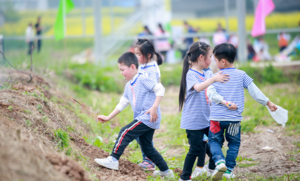 幼儿园孩子春游说说 孩子幼儿园春游发什么朋友圈比较好