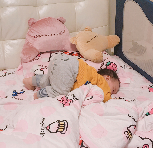 感叹宝宝会走路了说说 宝宝第一次走路的心情感慨