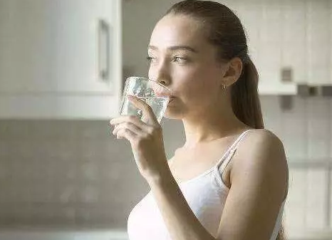 孕妇怎么样喝水才健康 孕妇喝水要注意什么