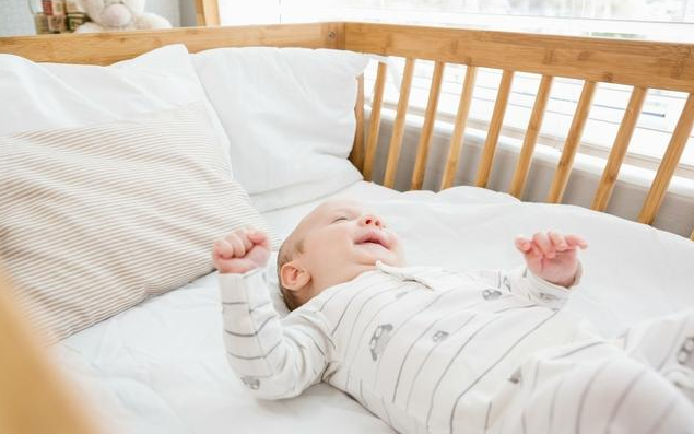 宝宝枕头多久更换一次 怎么给宝宝挑选枕头