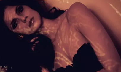 性爱时怎么脱衣服最诱人 做爱时脱衣服技巧 性爱时怎么脱衣服最诱人 做爱时脱衣服技巧