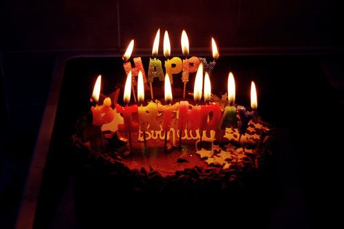 儿子18岁生日快乐的朋友圈说说 祝儿子18岁生日快乐的祝福语句子