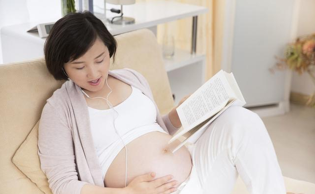 阅读胎教什么时候开始最好 阅读胎教的好处有哪些