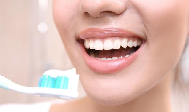身体缺乏维生素c容易导致牙龈出血吗 牙龈出血怎么办