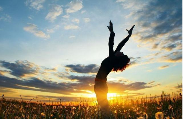 晚睡早起的心情说说 晚睡早起心累的朋友圈句子