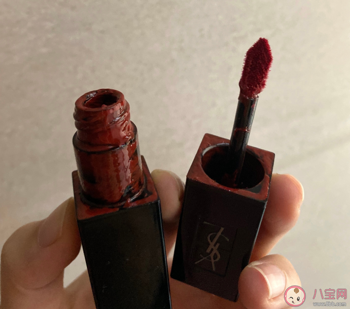 ysl416会漏是真的吗 ysl416唇釉值得买吗(ysl416唇釉平替）