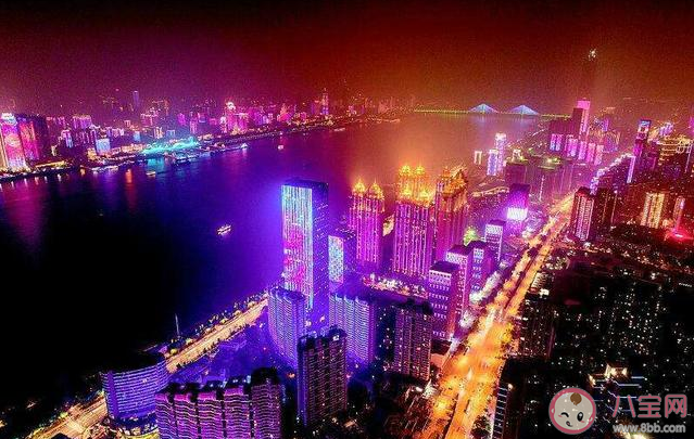 2020跨年一个人过朋友圈文案句子 一个跨年心情感言句子