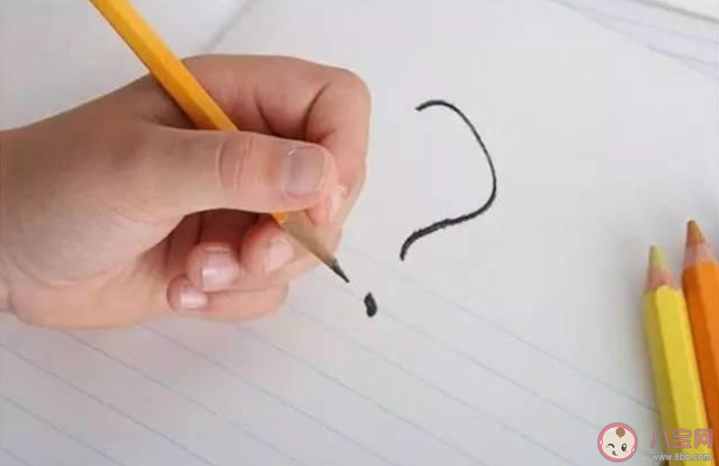 孩子从小左撇子要纠正吗 为什么有人天生是左撇子吗