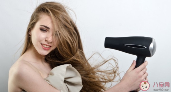 吹风机有烧焦味还能用吗 吹风机有烧焦味会爆炸吗