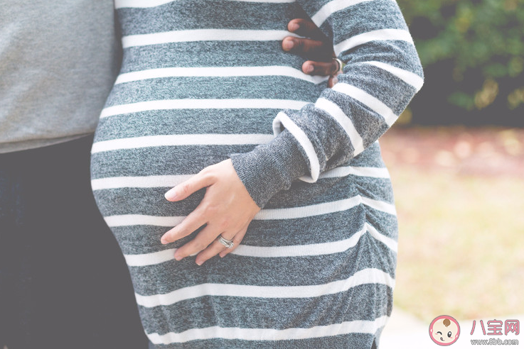 孕妇感染生殖器疱疹会传染给胎儿吗 孕妇得了生殖器疱疹对宝宝有什么影响