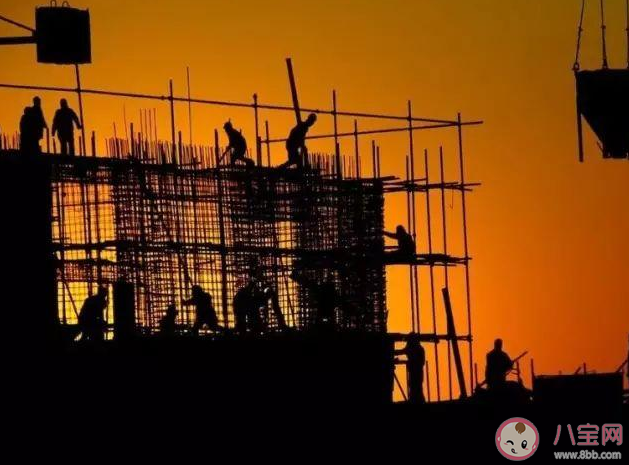 向劳动者致敬的说说句子 向劳动者致敬的句子大全