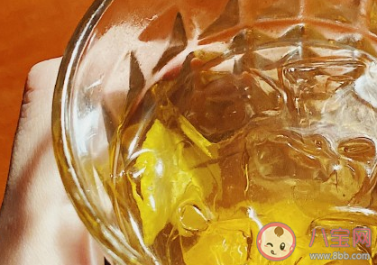 第一次去酒吧需要注意什么 第一次去酒吧注意事项