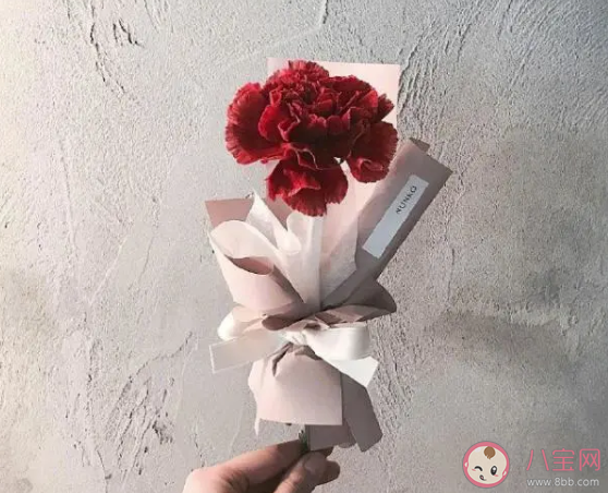 抖音我请你再靠近我一点点是什么歌 我请你再靠近我一点点歌词介绍