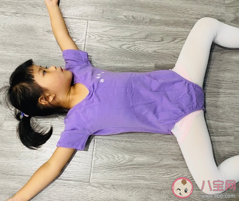 关于女儿第一次学跳舞心情说说 宝贝第一次学跳舞朋友圈句子