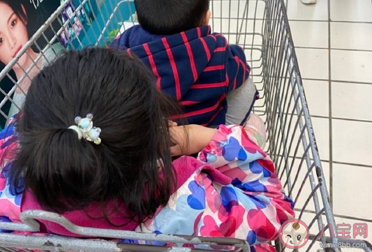 带孩子逛超市的说说朋友圈文案 陪孩子逛超市的心情说说 带孩子逛超市的说说朋友圈文案 陪孩子逛超市的心情说说