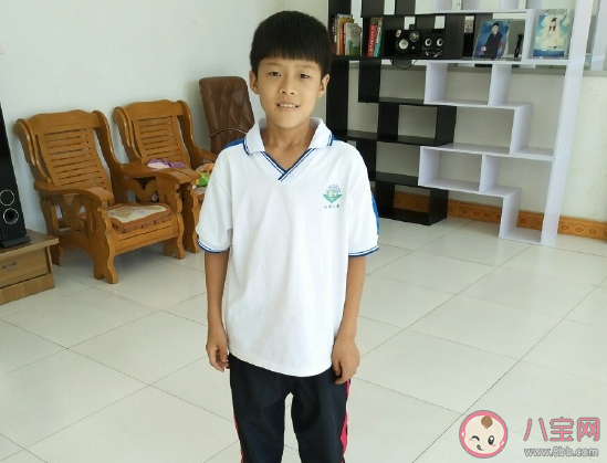 儿子变帅了的心情说说 形容儿子酷帅酷帅的朋友圈文案