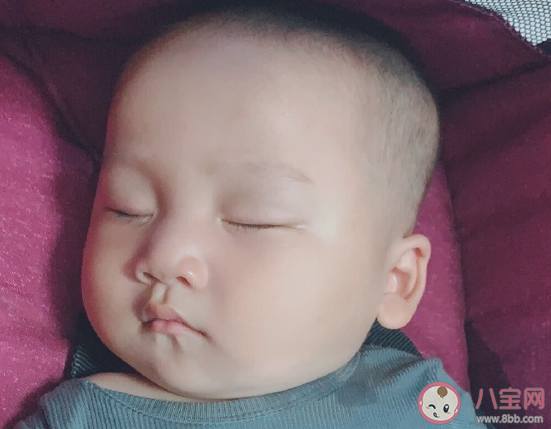 儿子变帅了的心情说说 形容儿子酷帅酷帅的朋友圈文案