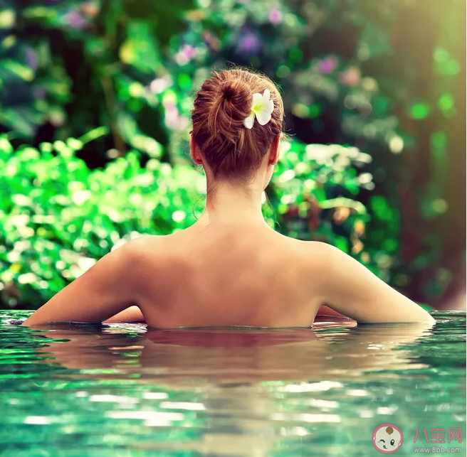 冬天泡温泉的朋友圈文案 冬天泡温泉发朋友圈文案句子大全 冬天泡温泉的朋友圈文案 冬天泡温泉发朋友圈文案句子大全