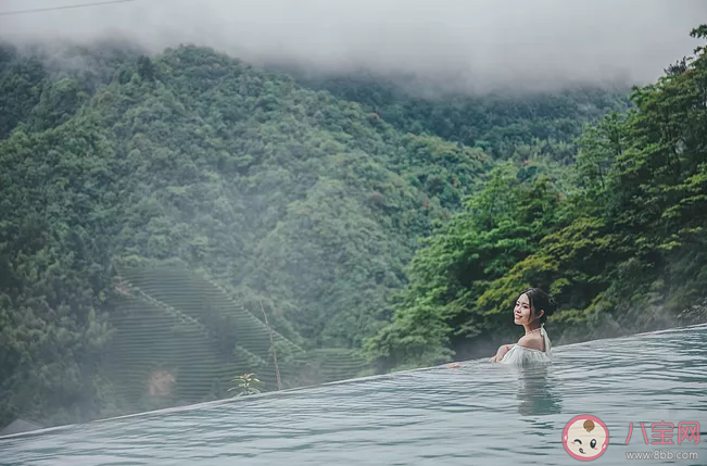 冬天泡温泉的朋友圈文案 冬天泡温泉发朋友圈文案句子大全 冬天泡温泉的朋友圈文案 冬天泡温泉发朋友圈文案句子大全