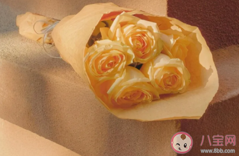 2021跨年夜朋友圈沙雕文案 跨年夜搞笑句子大全