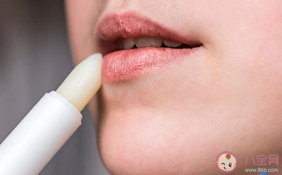 嘴唇越舔越容易干裂是因为什么 支付宝蚂蚁庄园1月17日问题 嘴唇越舔越容易干裂是因为什么 支付宝蚂蚁庄园1月17日问题