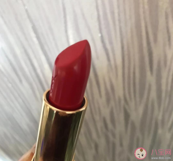 口红过期后有什么危害 口红过期味道会变吗